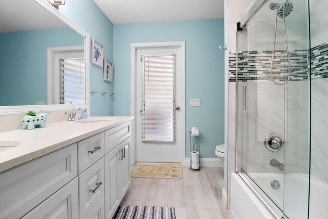 Building Photo - 14148 Paddock Dr