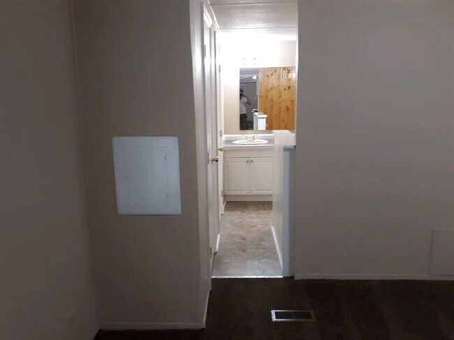 Building Photo - 455 FEWS BRIDGE ROAD