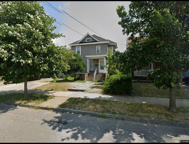 Building Photo - 2811 Lewiston Rd