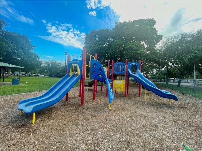 Building Photo - 12450 NW 13th Ave