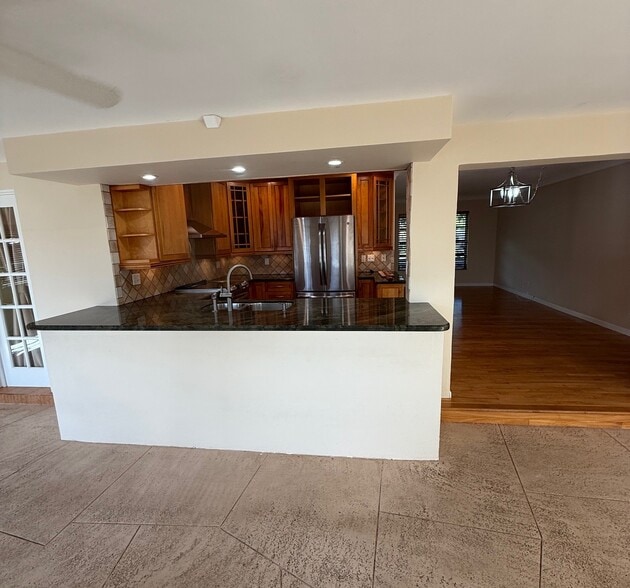 Building Photo - 1424 SE 12th Ave