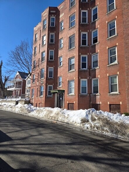 Building Photo - 263 Elm St
