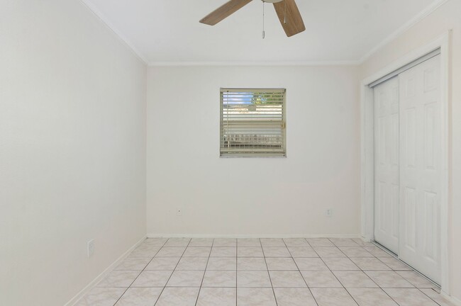 Building Photo - 3/2 Ranch with great outdoor space