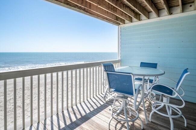 Building Photo - STAY OCEANFRONT FOR THE WINTER!