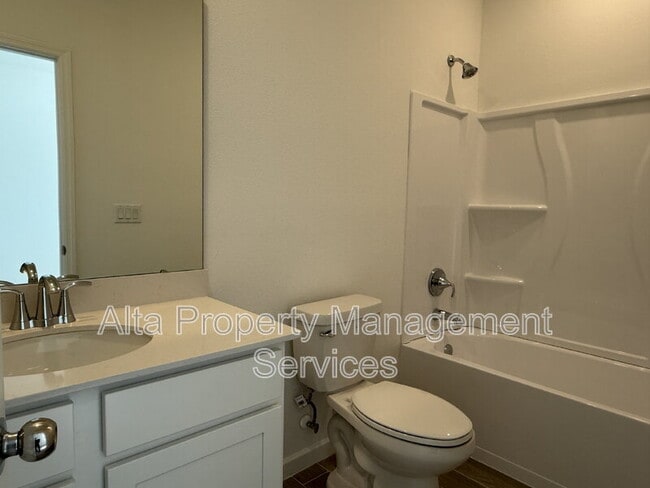 Building Photo - 8198 Horsebit Cir