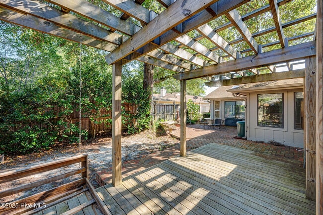 Building Photo - 1205 2 Mile Cir W