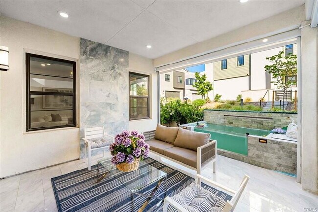 Building Photo - 120 Yugen