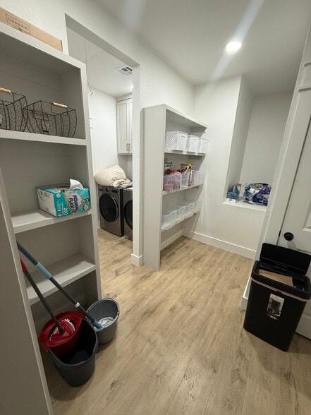 Building Photo - 310 N Rosedale Ave