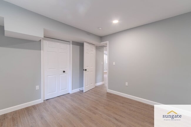 Building Photo - 11319 Harding Rd