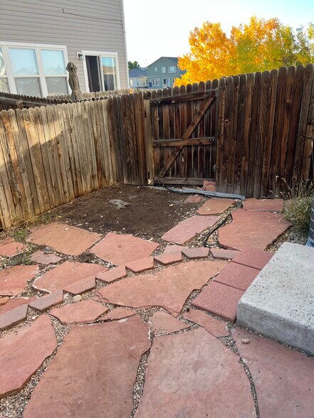 Building Photo - 7803 S Kalispell Ct