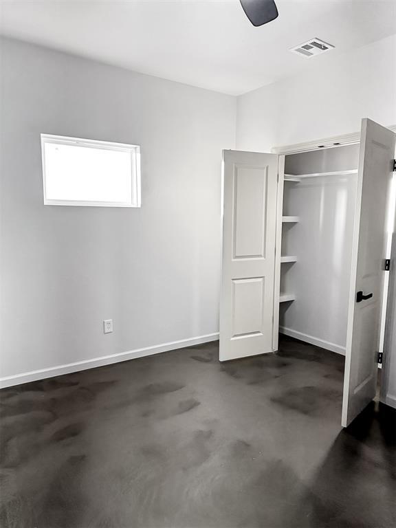 Building Photo - 26216 N 2960 Rd