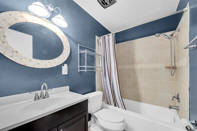 Building Photo - 3623 W Gray St