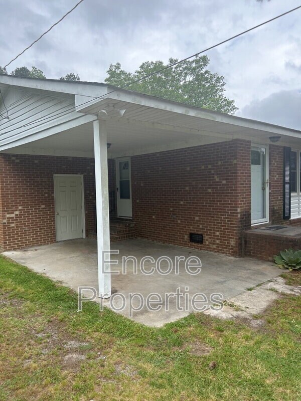 Building Photo - 5744 US-264 ALT