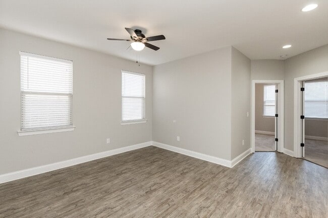 Building Photo - 318 Cornelius Wy