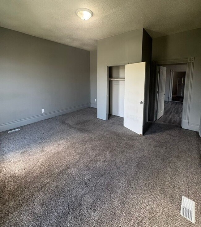 Building Photo - 1407 Fountain Ave