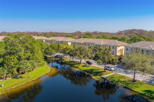 Building Photo - 12631 SE Old Cypress Dr