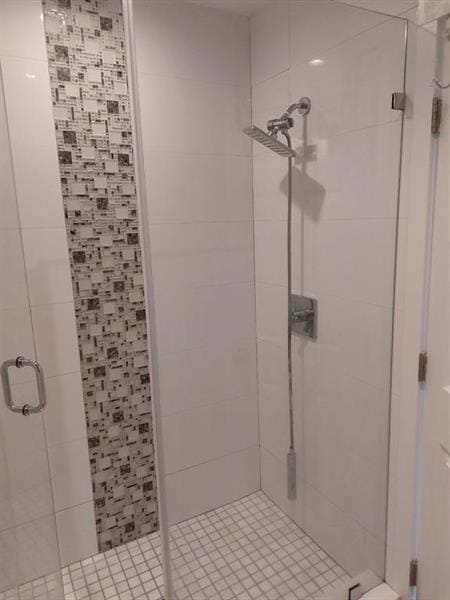 Building Photo - 2718 N Nob Hill Rd