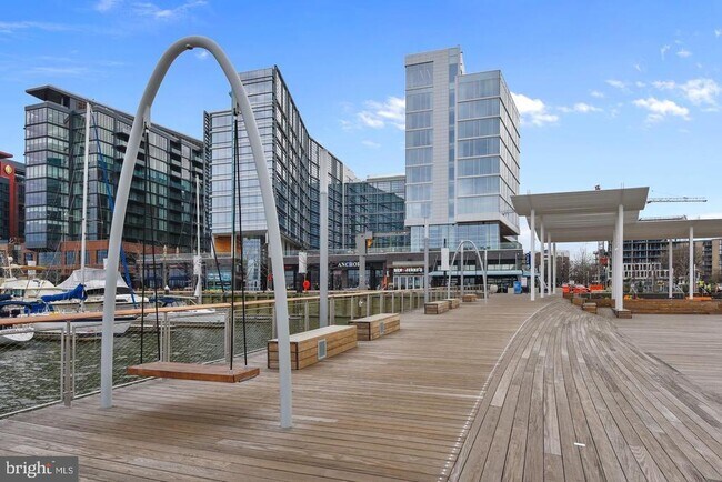 Building Photo - 520 N St SW