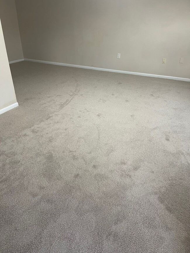 Building Photo - 3bed/2bath Single Family Home