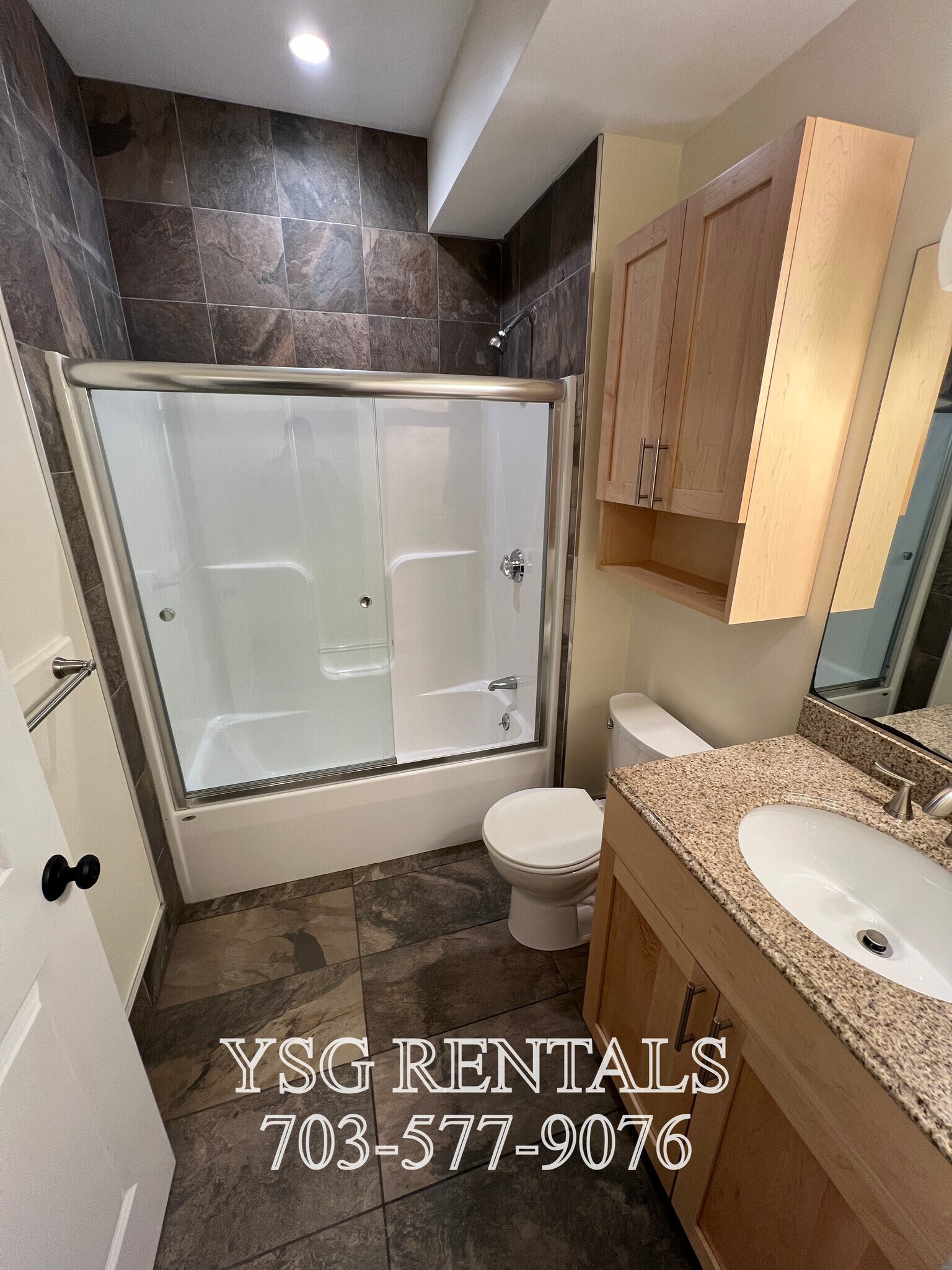 Building Photo - 194 Hillside St