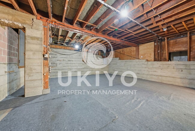 Building Photo - 860 Portal Ave