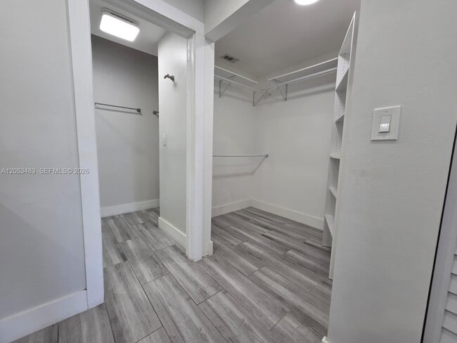 Building Photo - 15037 Brighton Ln