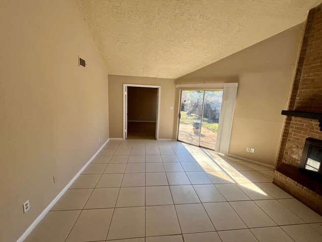 Building Photo - 13511 Quetzal Ln