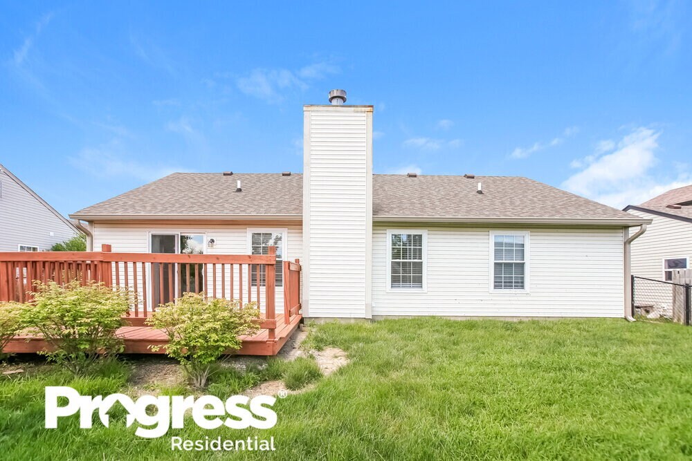 Building Photo - 1015 Redwood Dr