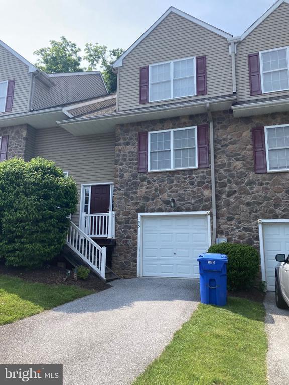 Building Photo - 103 Dobson Ct