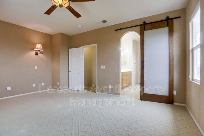 Building Photo - 7332 Escallonia Ct