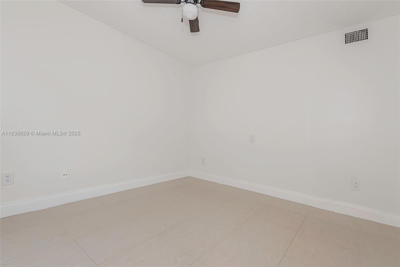 Building Photo - 6455 SW 116th Pl