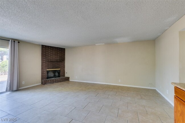 Building Photo - 5656 Maceta Ave