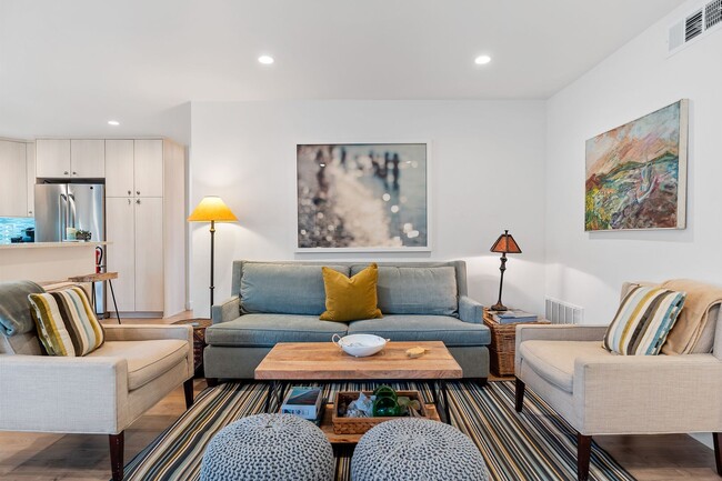 Building Photo - 5207 Sealane Way