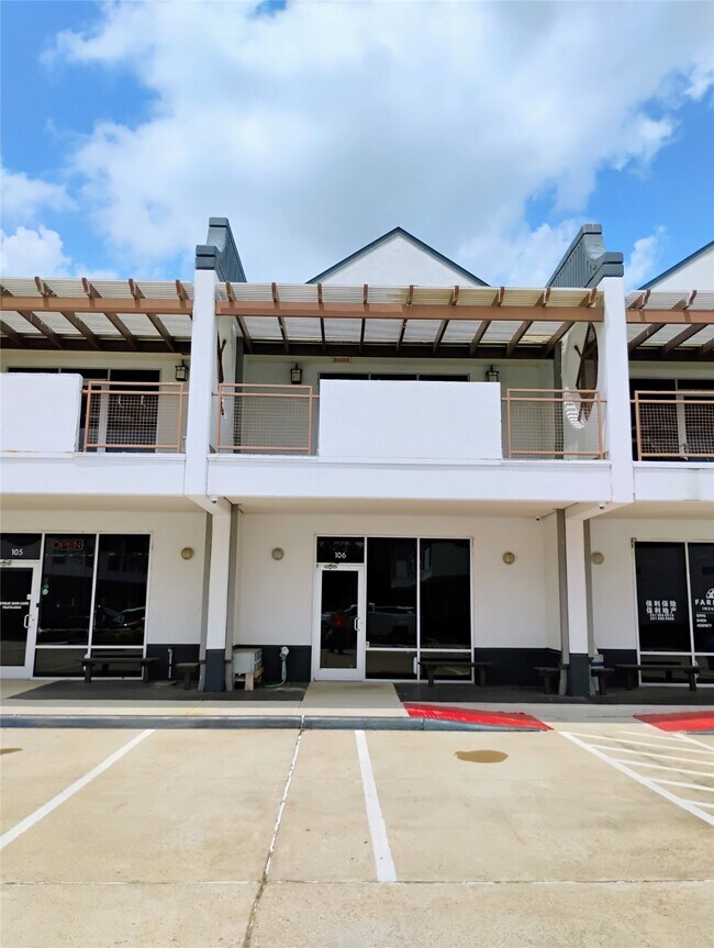 Building Photo - 9788 Clarewood Dr