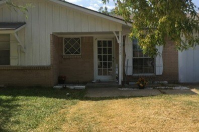 Building Photo - 1510 Crockett Cir