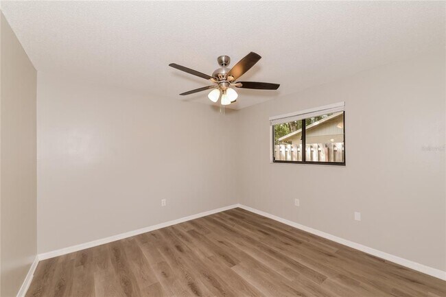 Building Photo - 8416 Cypress Lake Cir