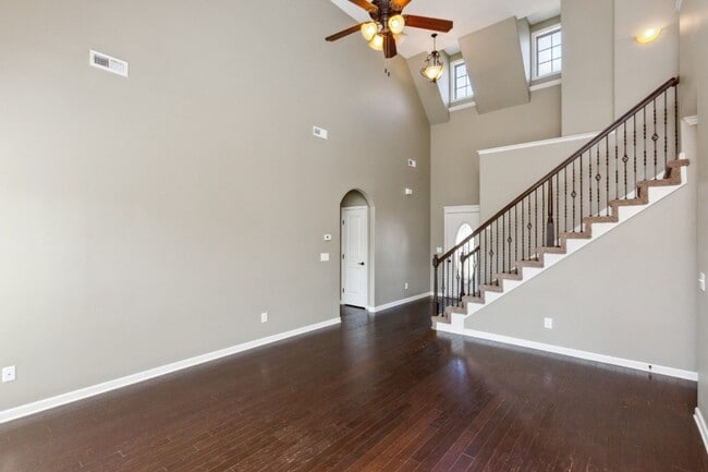 Building Photo - 1275 Golden Eagle Way