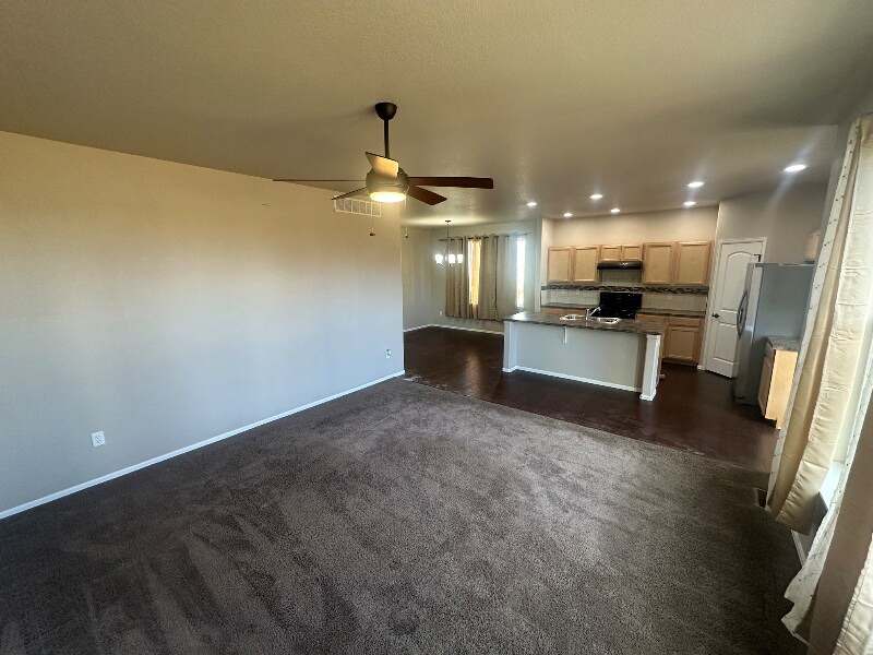 Building Photo - 2142 Falling Leaf Dr