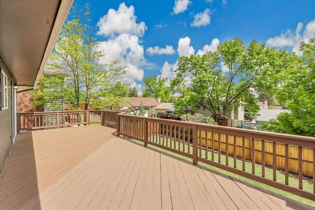 Building Photo - $2,700.00 - 4 Beds, 2 Baths, Single Family...
