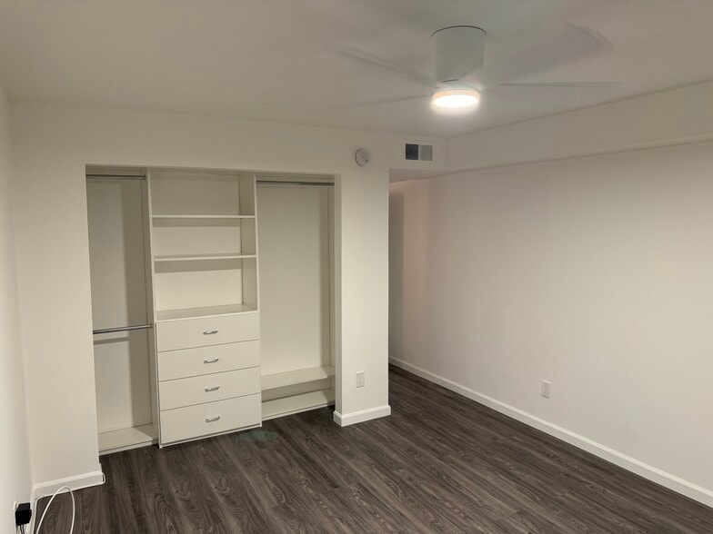 secondary closet area - 2700 Cahuenga Blvd E