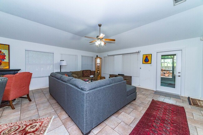 Building Photo - FURNISHED OAKWELL FARMS SINGLE-STORY