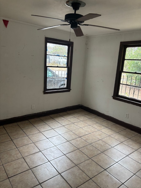 Building Photo - 605 Indian Cir