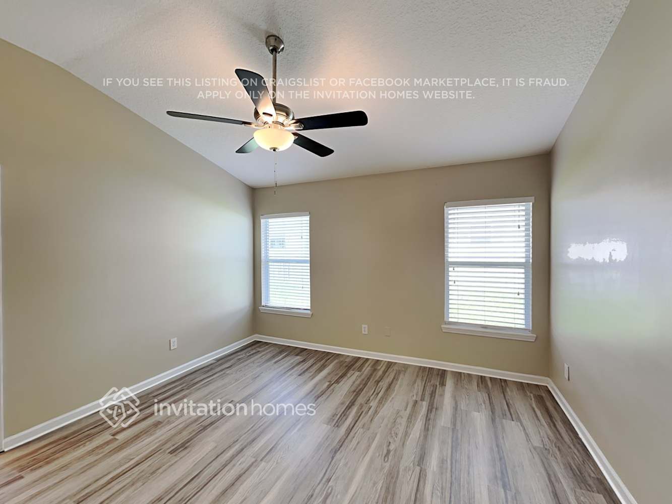 Building Photo - 3741 Timberline Dr