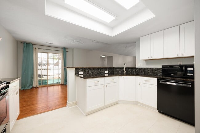 Building Photo - 3906 Sandstone Cir