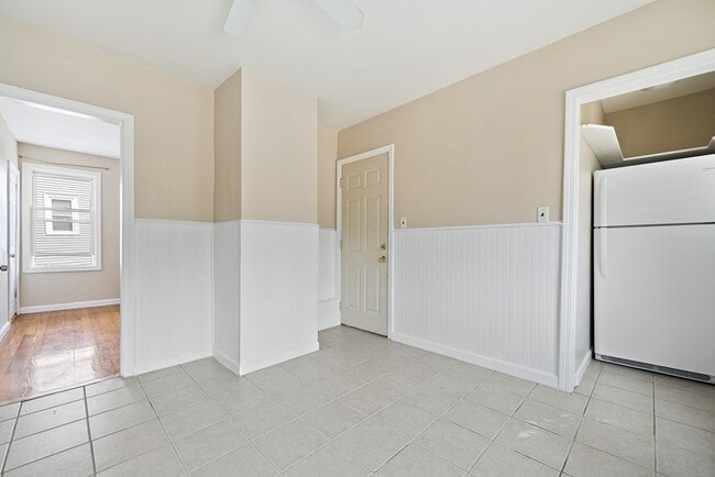 Building Photo - 7 Tolman St