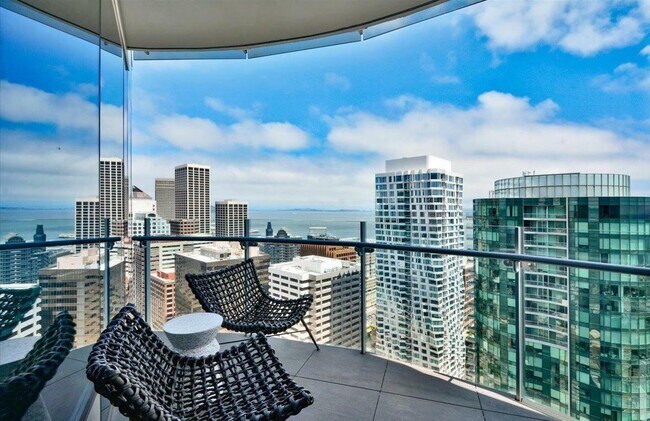 Building Photo - 201 Folsom St