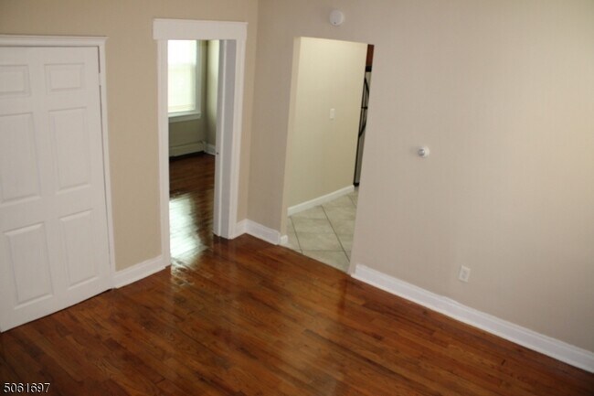 Building Photo - 48 N 18th St