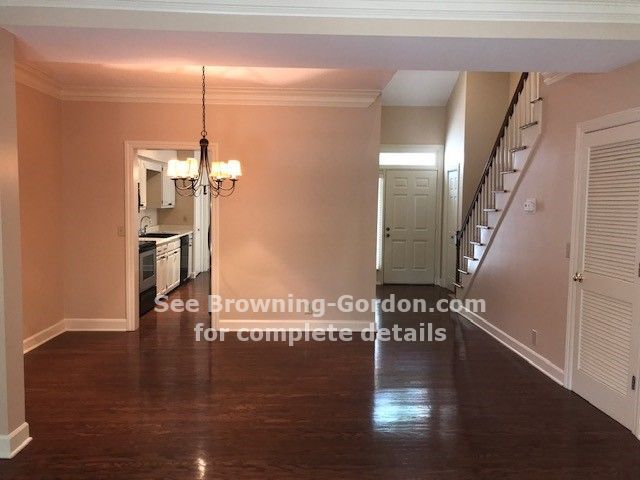 Building Photo - Spectacular 3 Bedroom Condo in Burton Hills