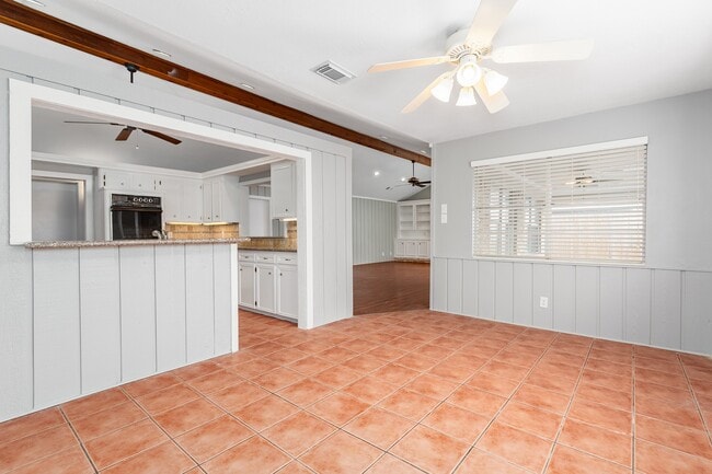 Building Photo - 5502 Forest Timbers Dr