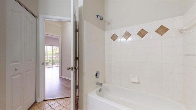 Building Photo - 4207 S Dale Mabry Hwy